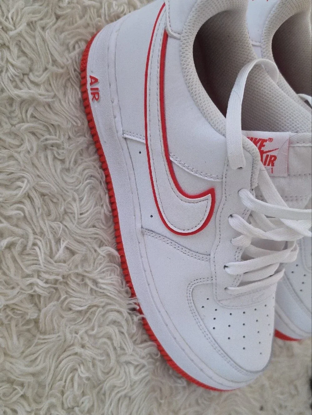 Nike Kids Sneakers - White & Red Low-Top
